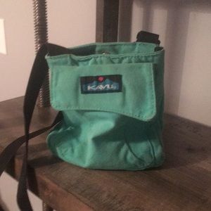 Teal Kavu purse